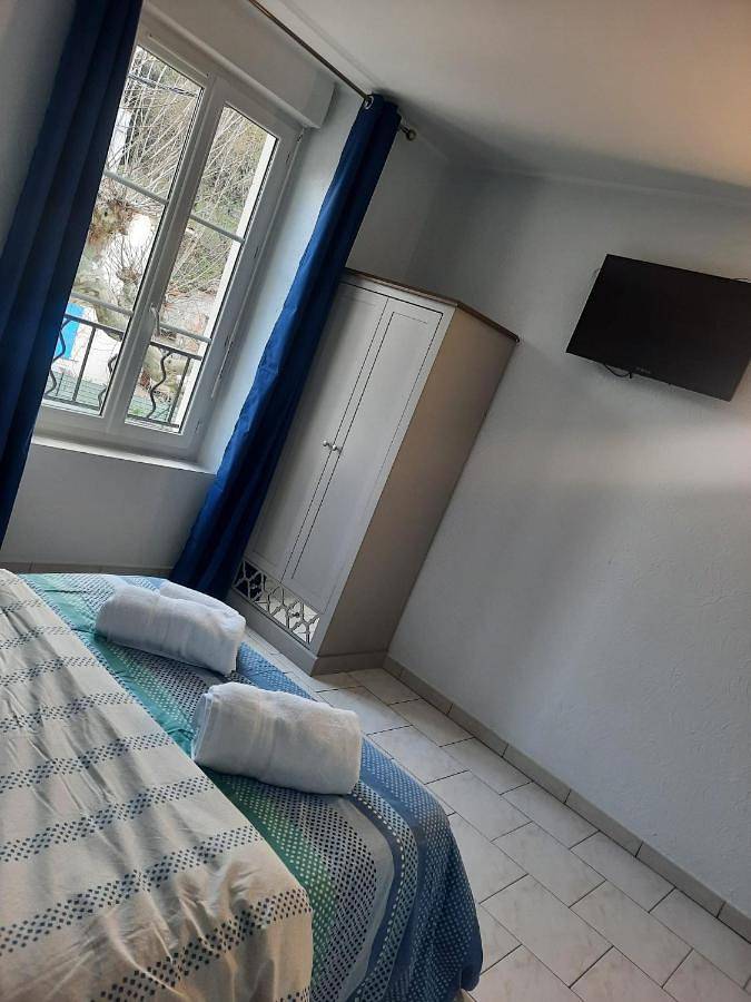 Hôtel pour 3 personnes à Boucoiran-et-Nozières - 2