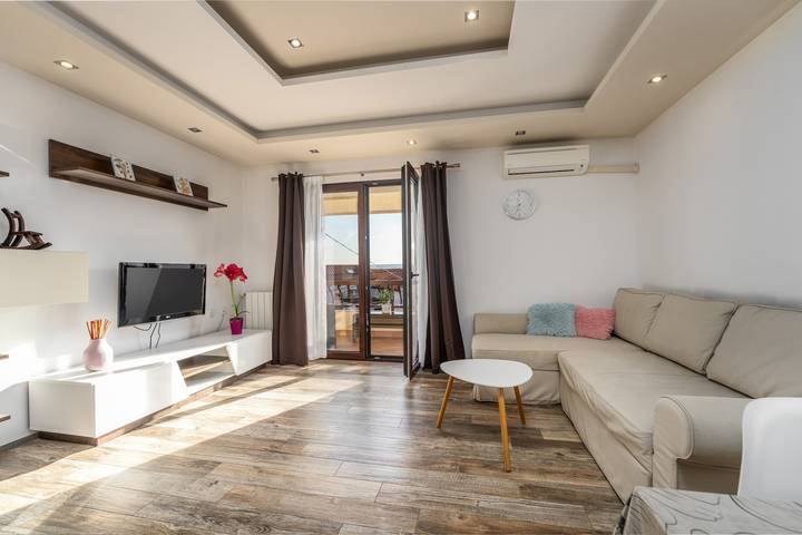 Ferienwohnung für 5 Personen, mit Terrasse in Moscenicka Draga - 2