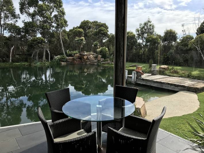 Holiday home for 25 people, with hot tub and garden in Philip Island
