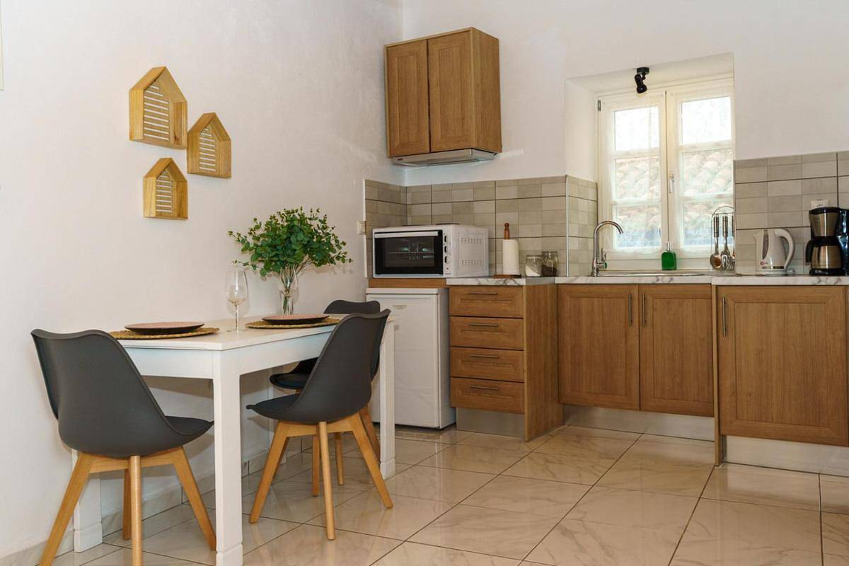 Appartement entier, One-Bedroom Apartment in Hydra