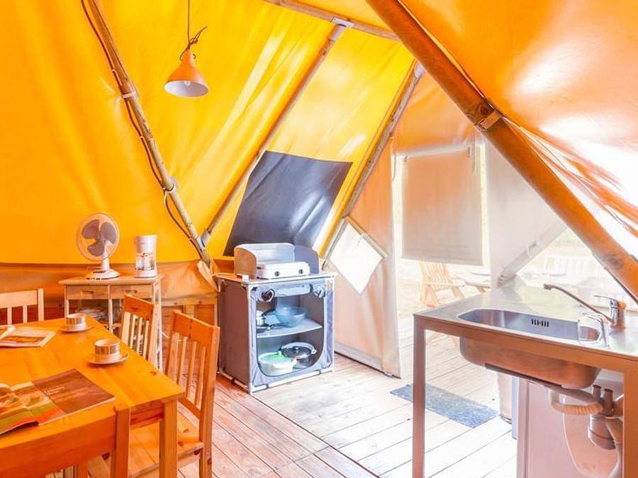Camping Le Petit Trianon  - Safarizelt 4 personen - Tipi Ohne Sanitäranlagen in Paroisse Saint-Damien-en-Châtelleraudais, Vienne