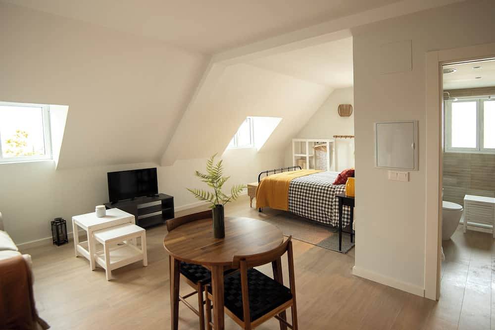 Apartamento entero, Apartamento tipo loft con balcón en el Barrio de Monachil in Barrio de la Vega, Monachil