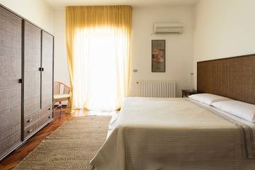 Villa for 10 People in Reggio Calabria, Ionian Coast Calabria, Photo 2