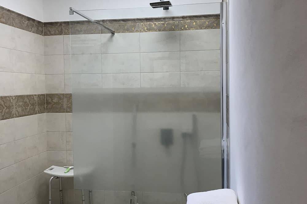 Ganze Wohnung, Ferienwohnung \"Bach\" im Barocker Hof Rhodt in Rhodt unter Rietburg, Südliche Weinstraße