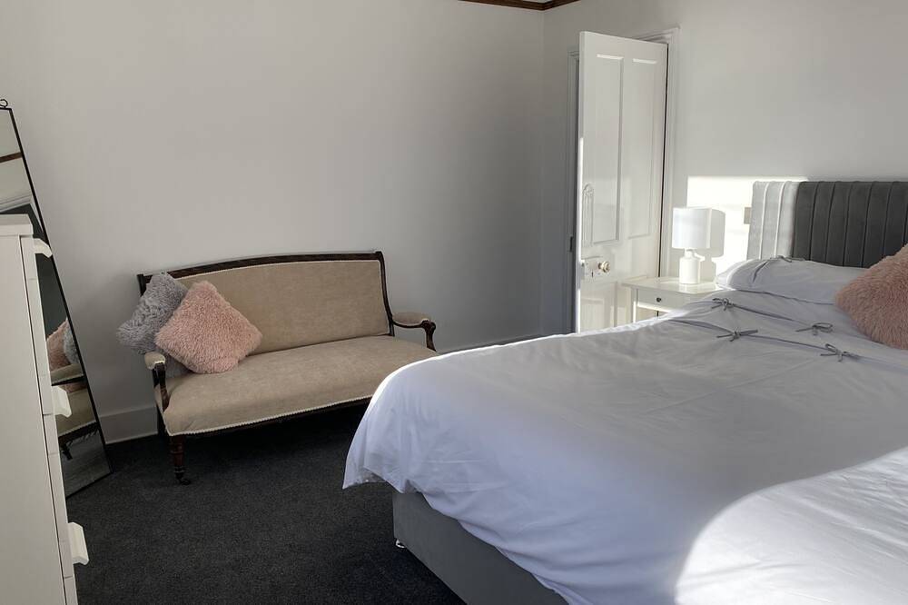 Cosy period house near the seafront in Ramsgate, Kent