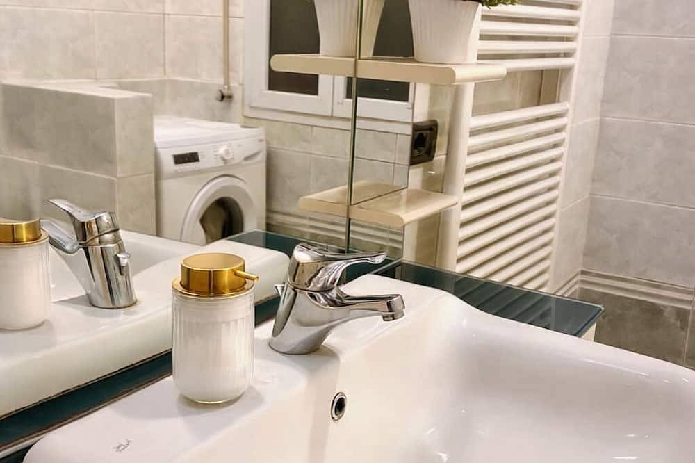 Entire apartment, Casalecchio Di Reno Apartment in Casalecchio di Reno, Bologna Province