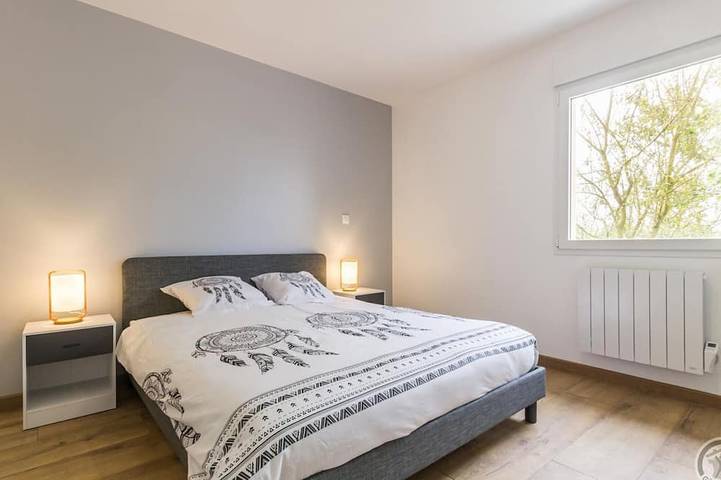Gîte pour 6 personnes, avec jardin à Vesly - 3