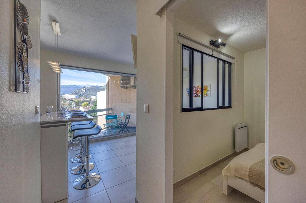Appartement entier, One-Bedroom Apartment in Meylan, Isère