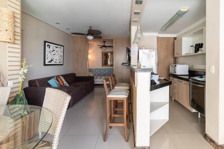 Casas e apartamentos de temporada para 4 pessoas, com piscina e terraço e ainda sauna, com animais de estimação em Praia da Enseada (Guarujá)