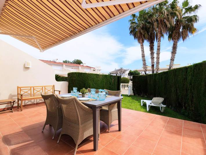 Casa rural para 8 personas, con piscina y jardín en Montroig - 4