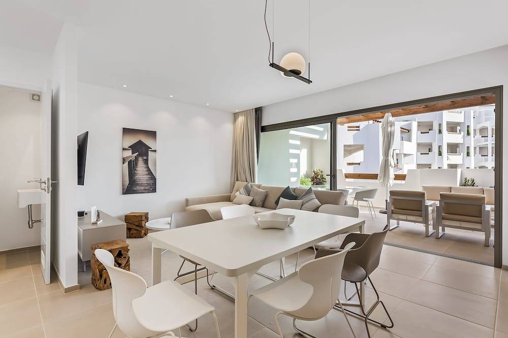 Ganze Wohnung, Superb Duplex With Jacuzzi Jardines De Los Menceyes in Palm-Mar, Arona