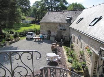 Gîte pour 7 personnes, avec jardin et balcon, animaux acceptés à Bannalec