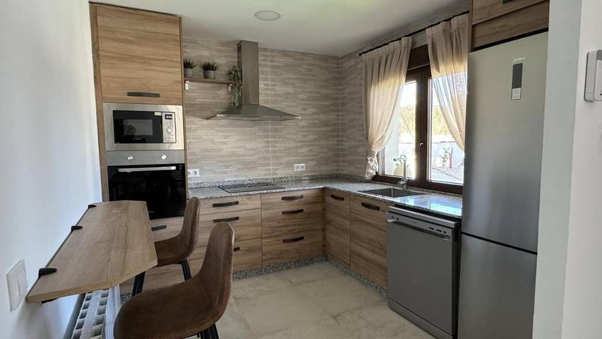 Casa rural para 10 personas, con vistas y jardín, Se admiten mascotas en Provincia de Cuenca - 4