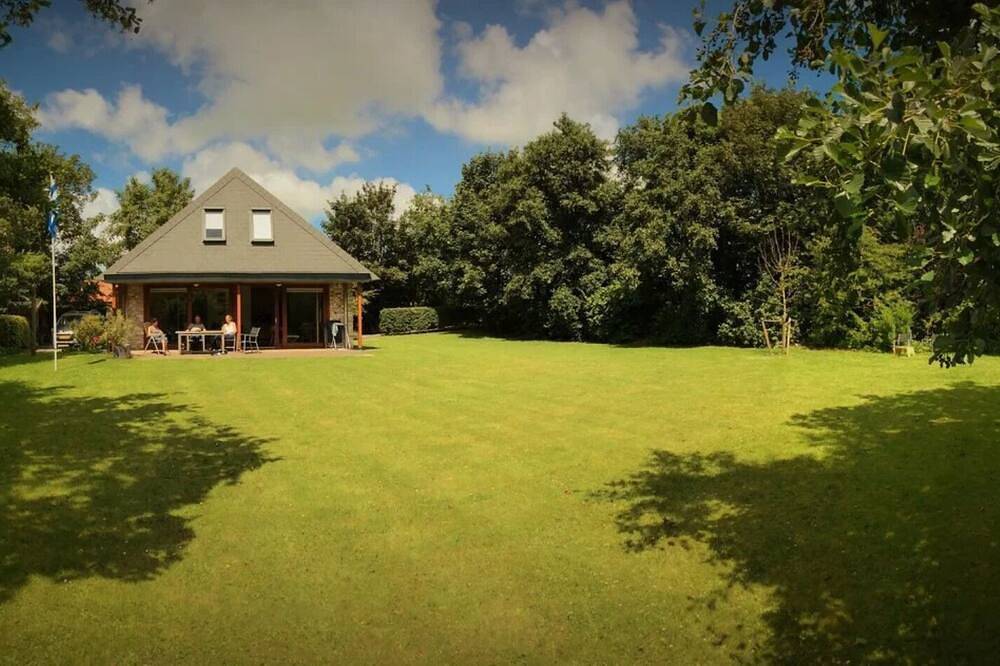 Secluded Holiday Home by the Sea \"De Zuidwester\" in Cadzand, Zeeuwse Kust