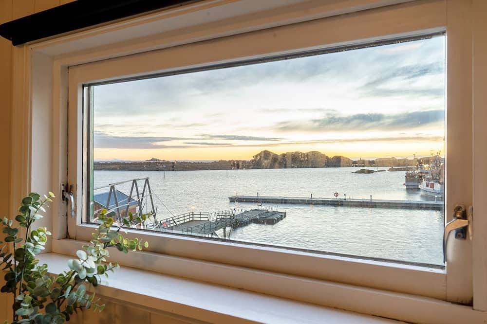 Lofoten- Fishermans lodge with a view in Stamsund, Vestvågøy