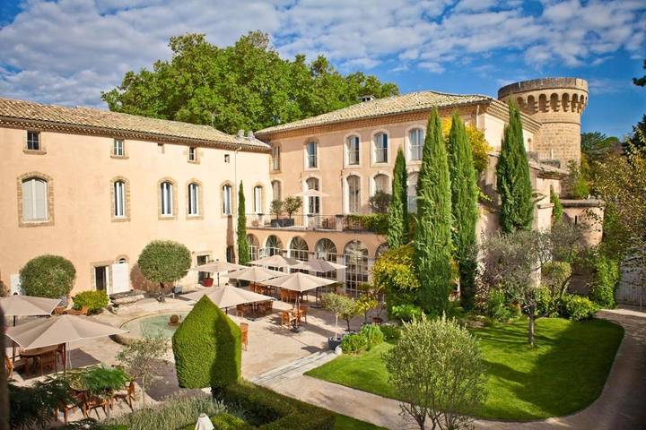 Hôtel pour 2 personnes, avec piscine ainsi que sauna et jardin, animaux acceptés à Uchaux - 2