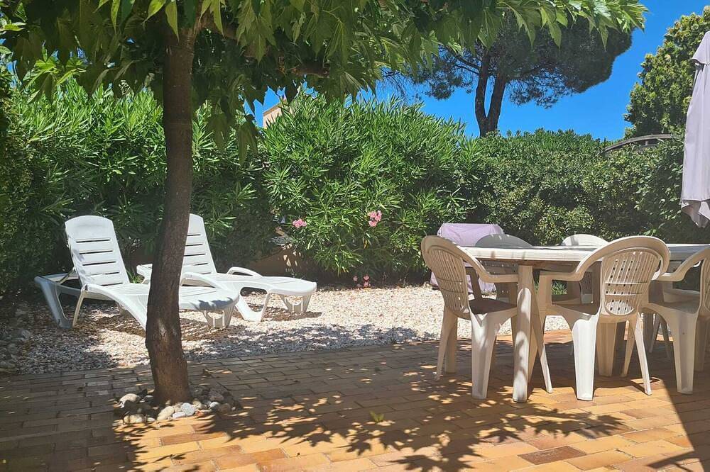 Villa avec jardin, vélo, garage aménagé proche mer et commerces in Saint-Cyprien-Plage, Saint-Cyprien
