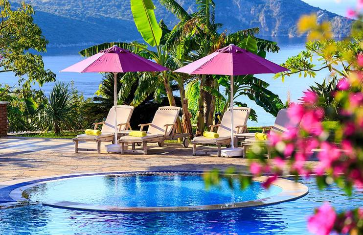 Holiday rental for 2 people, with view and pool as well as garden and terrace in Kalkan
