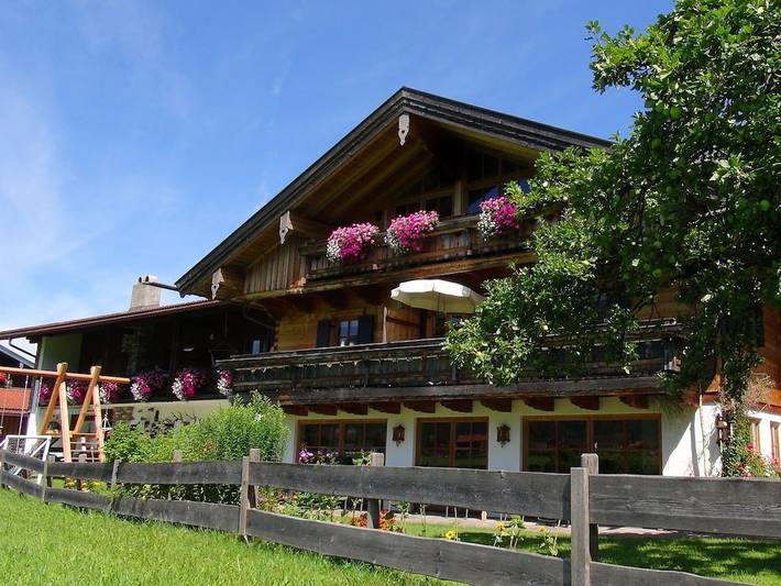 Ferienhaus für 4 Personen, mit Balkon und Garten sowie Sauna
