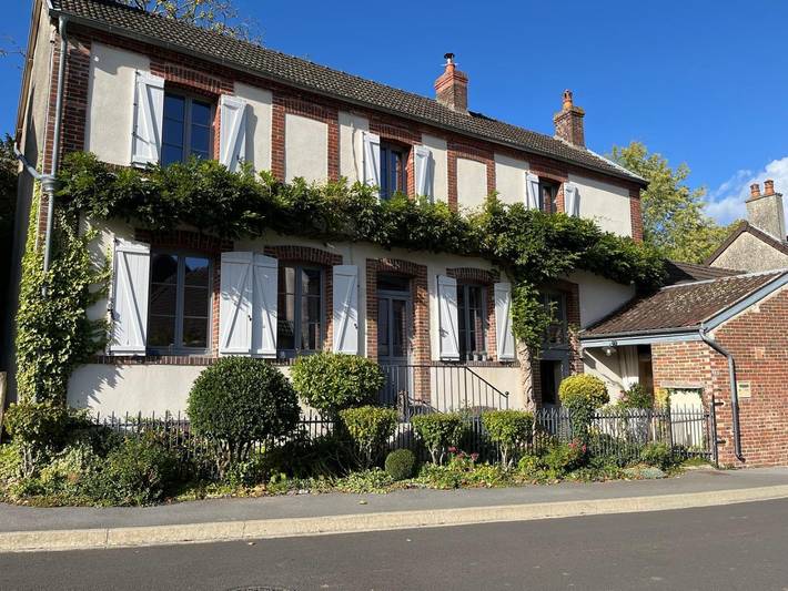 Gîte pour 4 personnes, avec Terrasse et Jardin à Vert-Toulon