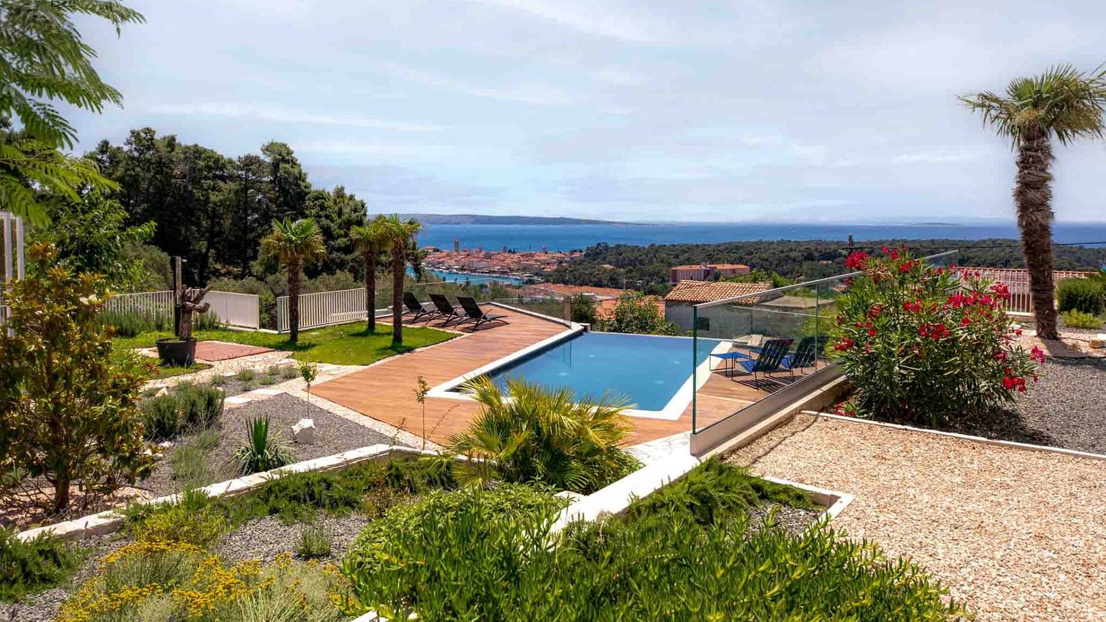 Villa Mar by Villas Guide in Palit, Rab