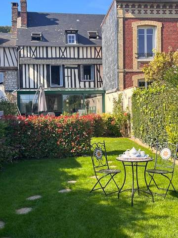 Gîte pour 7 personnes, avec jardin et vue, adapté aux familles à Villequier