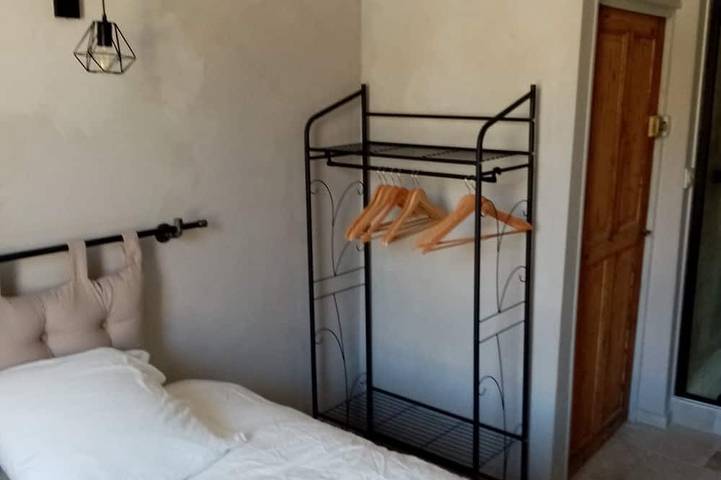 Location de vacances pour 2 personnes, animaux acceptés à Montaren-et-Saint-Médiers - 4