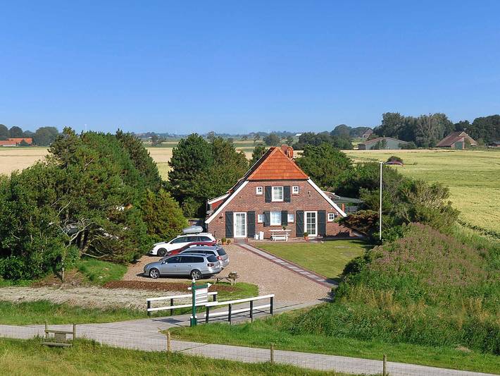 Ferienwohnung für 3 Personen, mit Garten und Terrasse, kinderfreundlich in Neuharlingersiel