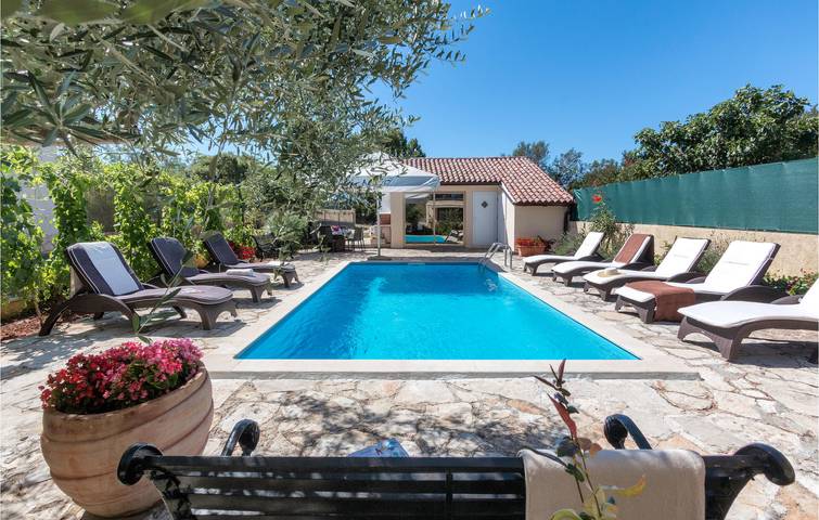 Holiday apartment for 8 people, with terrace - 1