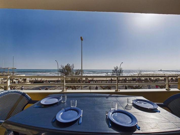 Gîte pour 6 personnes, avec terrasse au Grau-d'Agde