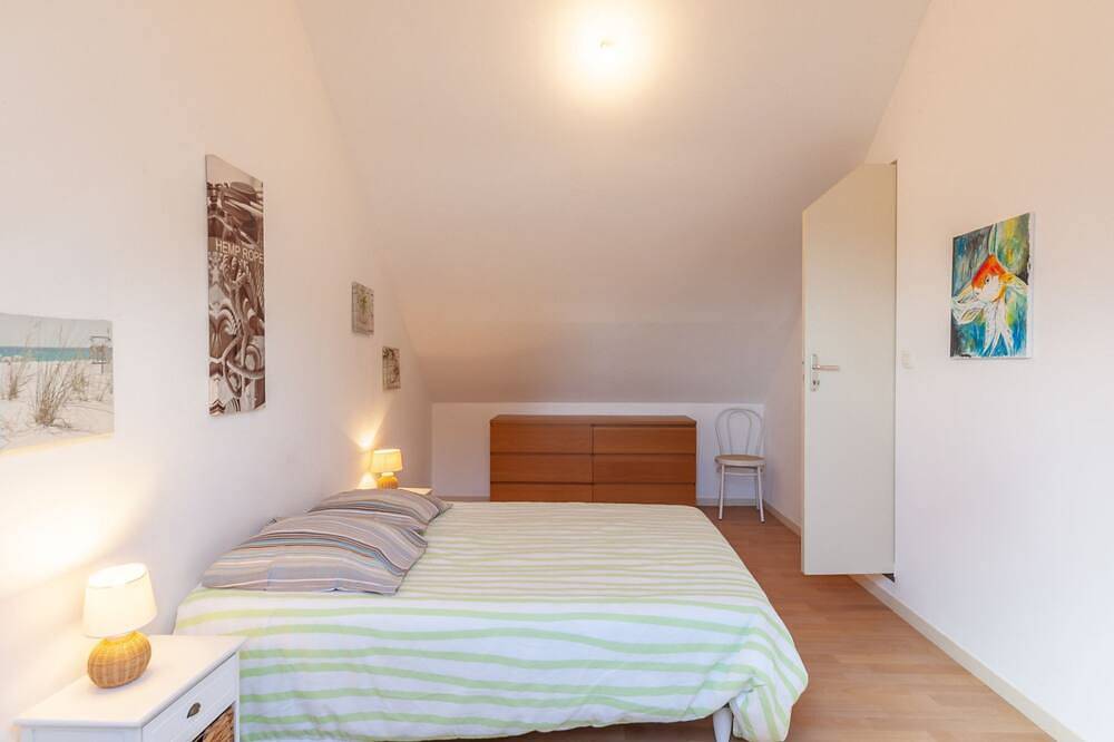 Vacation home Oscar by Interhome in Hauteville-sur-Mer, Coutances