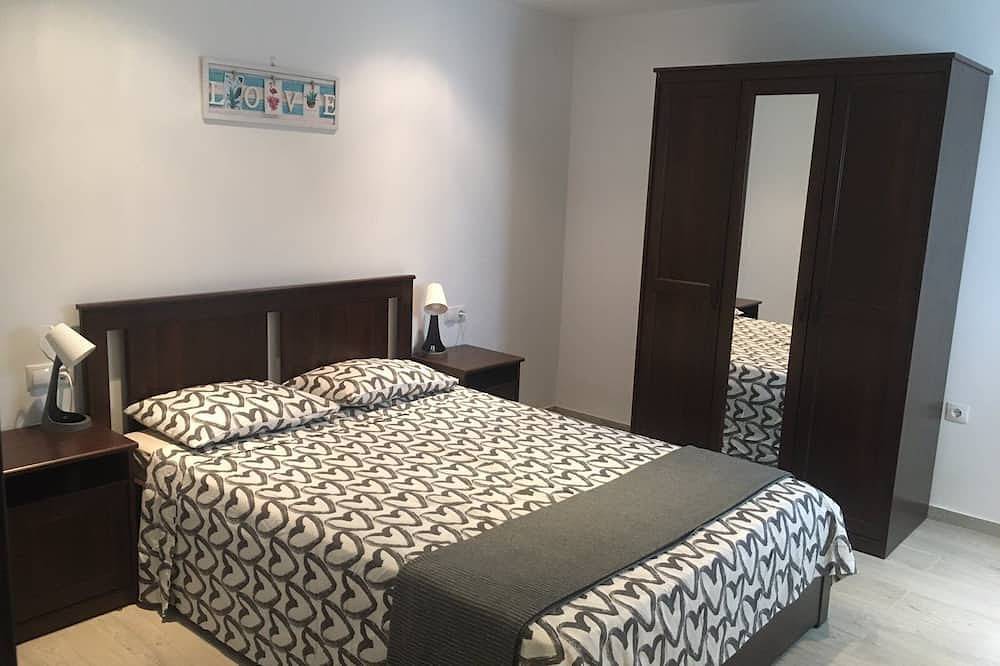Entire apartment, Pleasant 2 bedroom flat, Cullera,10 min. walk to the beach in Cullera, Costa de Valencia