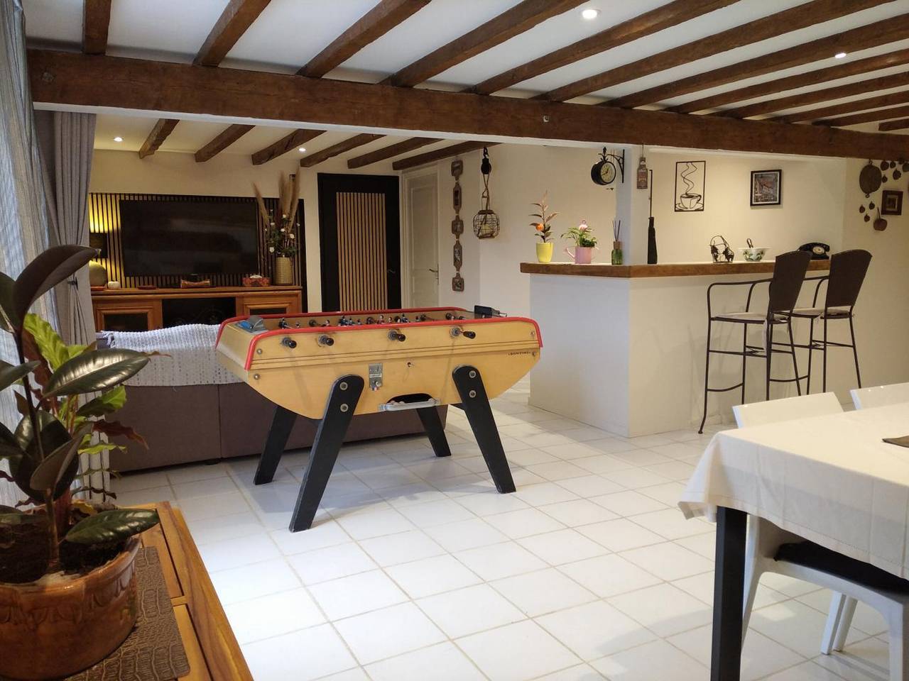 Gîte paisible à Estivareilles, piscine chauffée, animaux acceptés in Estivareilles (Allier), Région de Montluçon