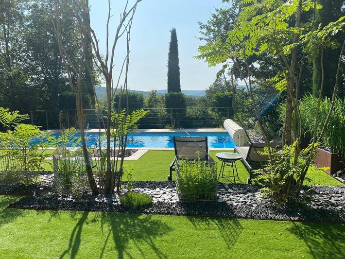 Maison de vacances pour 2 personnes, avec jardin ainsi que vue et piscine