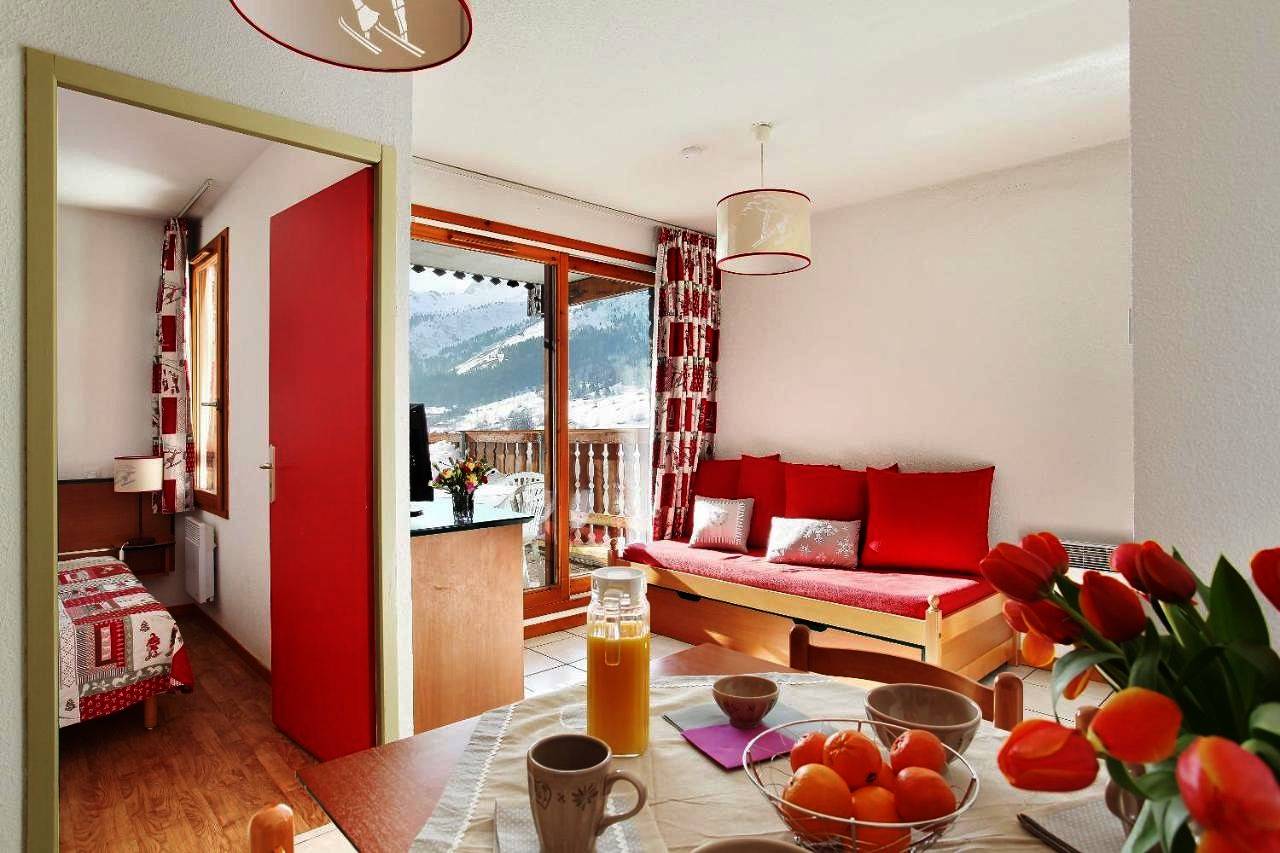 2-Room Apartment - 4 people in Saint-François-Longchamp, Le Grand Domaine