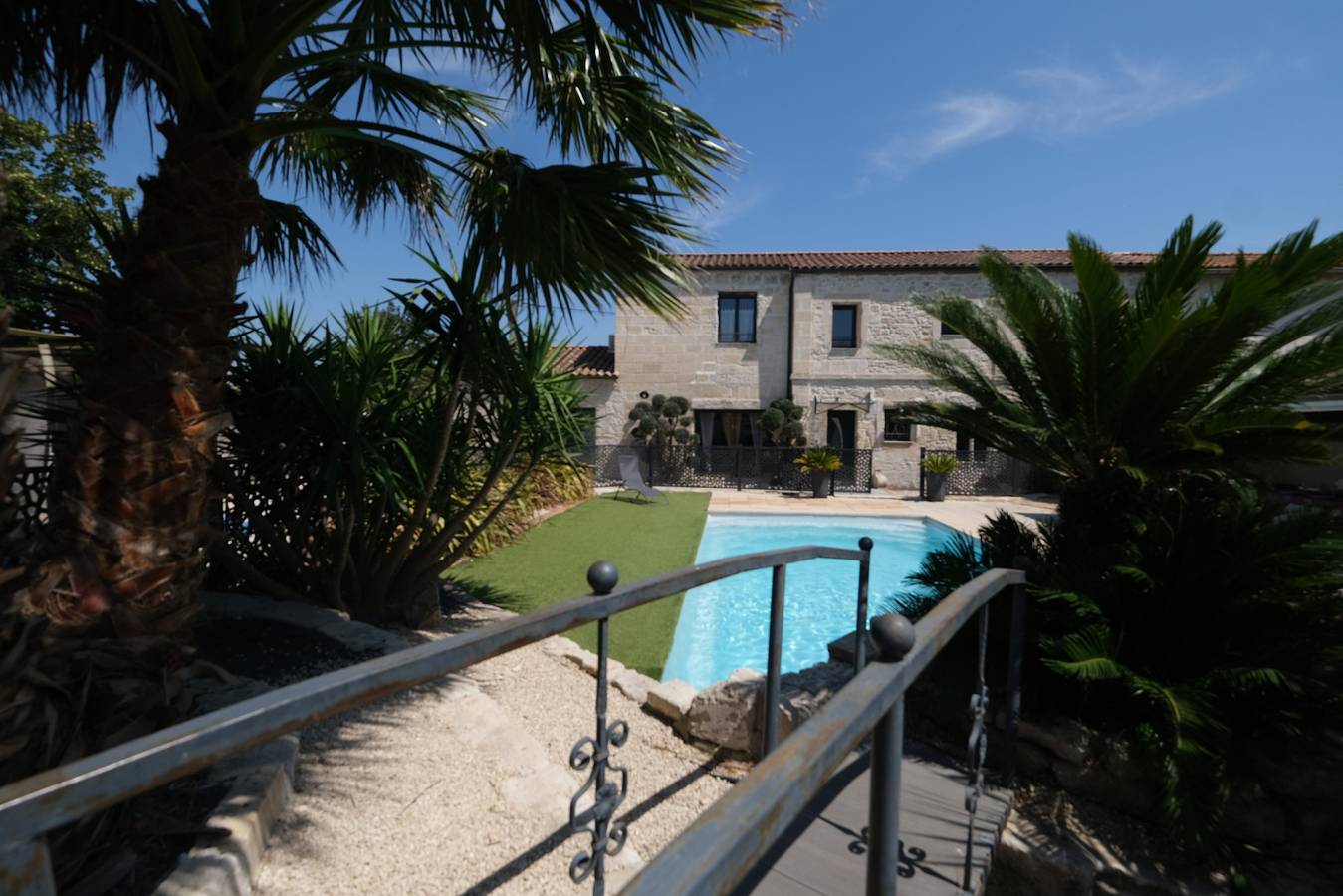Location mas avec piscine Beaucaire Ls3-450 in Beaucaire, Région de Nîmes