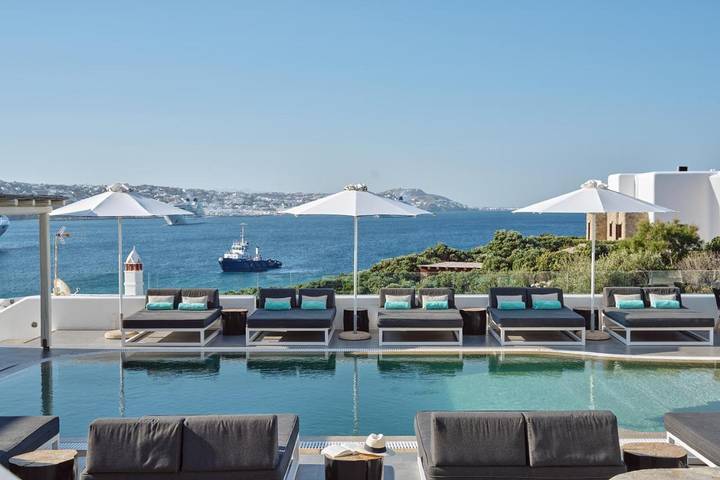 Hôtel pour 6 personnes, avec vue ainsi que piscine et terrasse, animaux acceptés