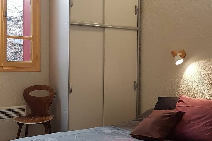 Gîte pour 3 personnes, avec terrasse, animaux acceptés à Roquebrun - 2