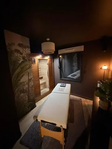 Chalet para 2 personas, con jardín además de jacuzzi y terraza - 1