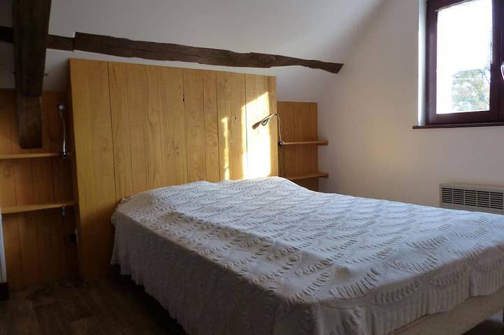 Gîte pour 6 personnes, avec jardin et terrasse, animaux acceptés à Dompierre-sur-Besbre - 3