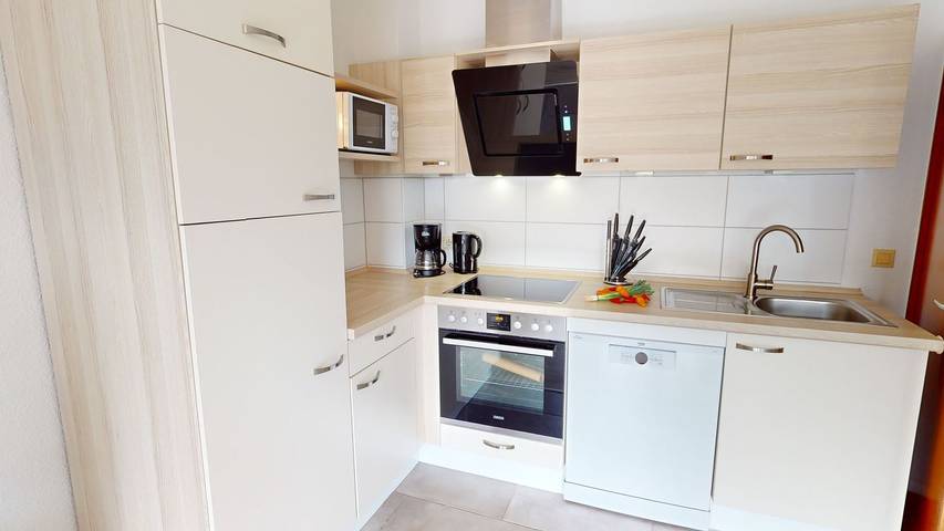 Ganze Wohnung, Sonnige Ferienwohnung in Südlage mit Balkon für bis zu 4 Personen in Pelzerhaken Strand, Neustadt in Holstein