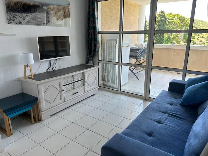 Gîte pour 4 personnes, avec terrasse ainsi que vue et piscine dans Gare Du Dramont - 2