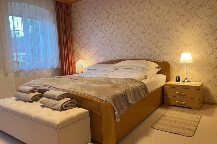 Ganze Wohnung, Gemütliches Ferienhaus (100qm)mit großem Garten in Hautzendorf, Mistelbach (Niederösterreich)