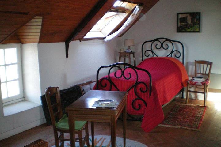 Location de vacances pour 4 personnes, avec Jardin à Saint-Thois - 2