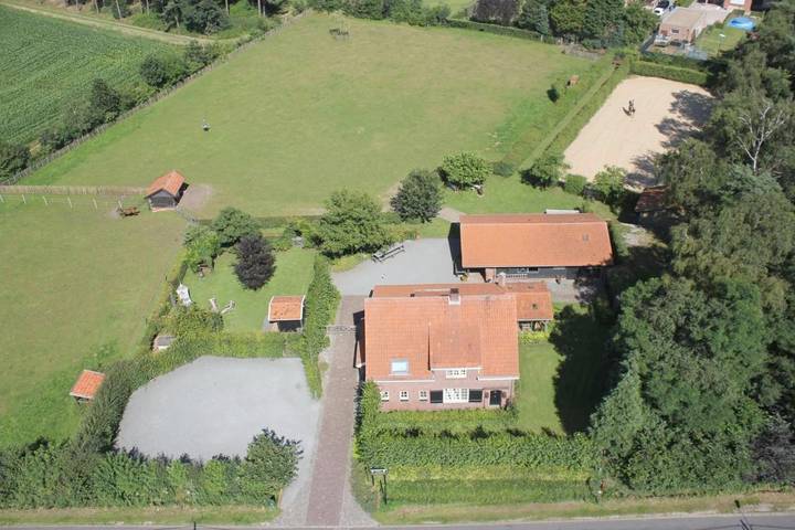 Location de vacances pour 6 personnes, avec jacuzzi et bassin pour enfant ainsi que sauna et jardin, adapté aux familles dans Poppel - 4