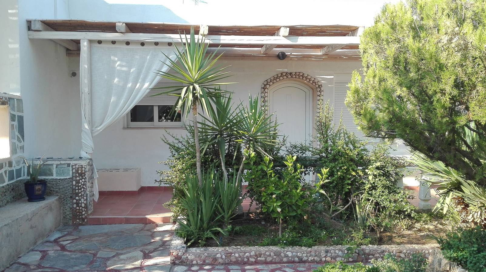 Acogedora villa de lujo con jardín cerca del mar in Playa de Almyrós (Agios Nikolaos), Lasithi
