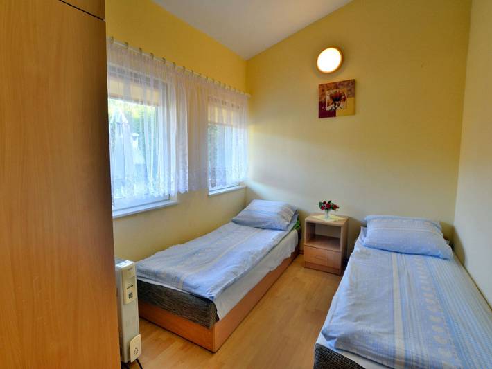 Einstöckiges Ferienhaus mit Garten in Strandnähe in Rosnowo, Powiat Koszaliński