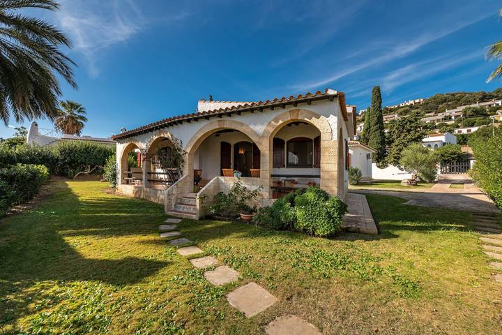 Holiday Home Near the Beach - "Villa Lucienne" with Wi-Fi, Terrace and Garden in Costa Rei, Muravera