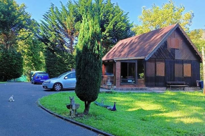 Log cabin for 5 people, with hot tub and garden as well as terrace - 1