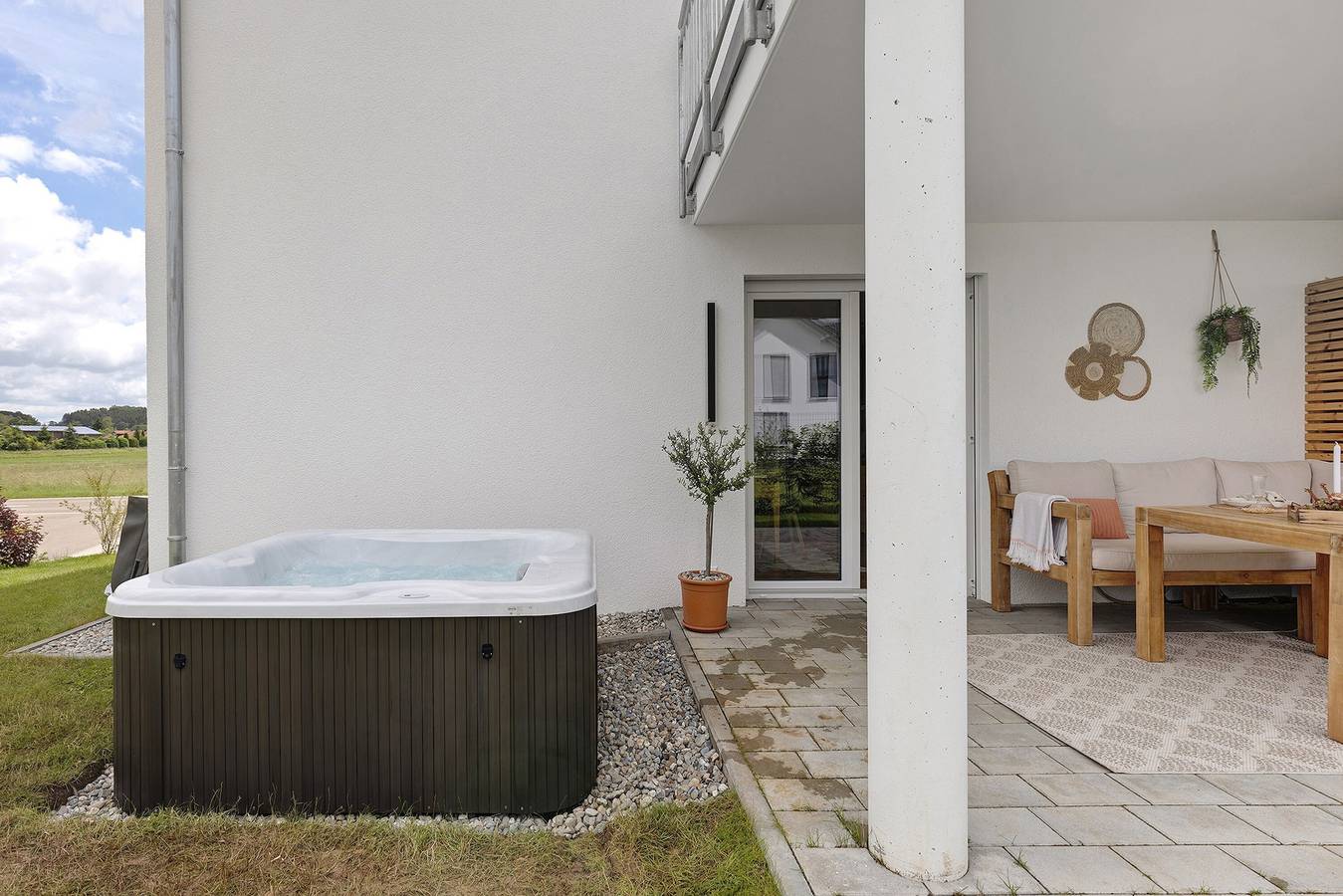 Ganze Wohnung, Ferienwohnung "Am Rande des Biosphärengebiets" mit Privatem Garten und Wlan in Hohenstein (Baden-Württemberg), Neckar-Alb
